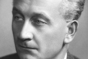 Black and white portrait of Albert Szent-Gyorgyi